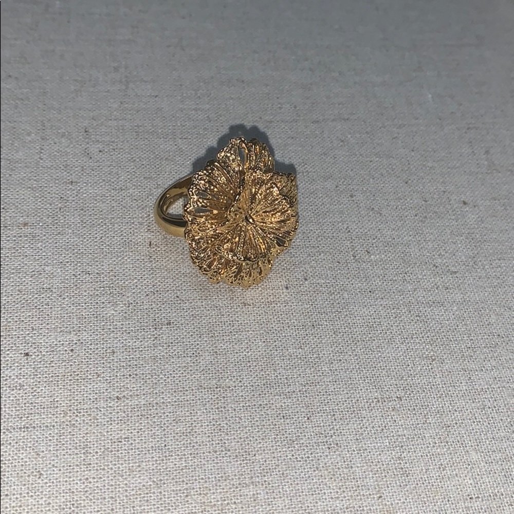 Stella and Dot Geneva Lace Flower Ring